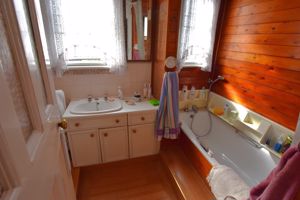 Photo 1- click for photo gallery